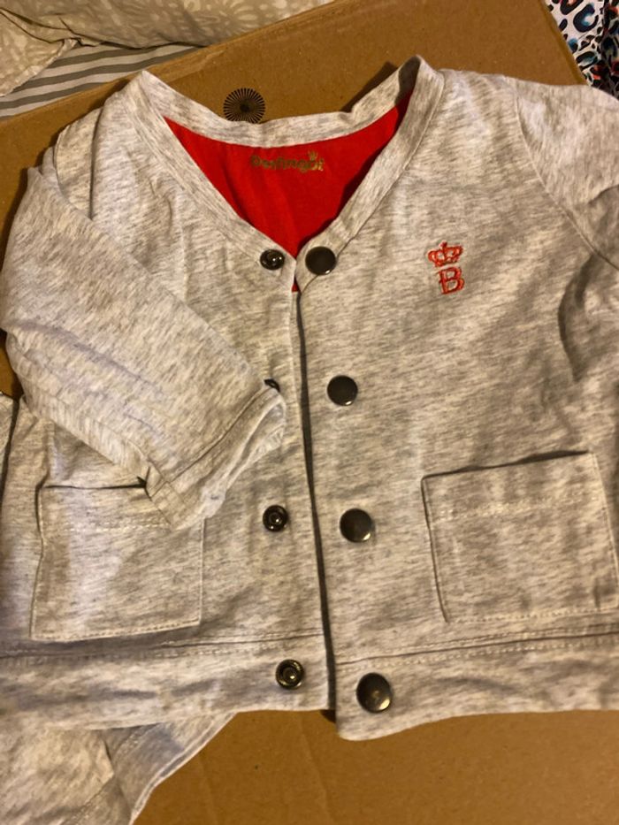 Ensemble tee shirt veste - photo numéro 3