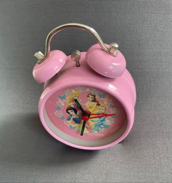 Petit réveil Disney Les Princesses rose - photo numéro 5