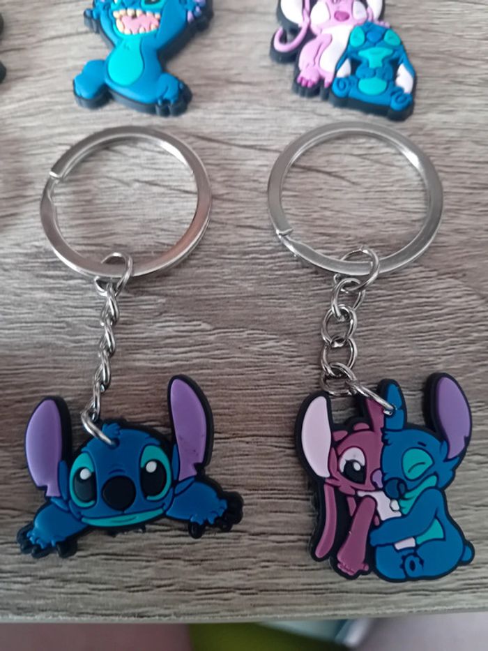 Lot de 10 porte clefs neufs stitch - photo numéro 7