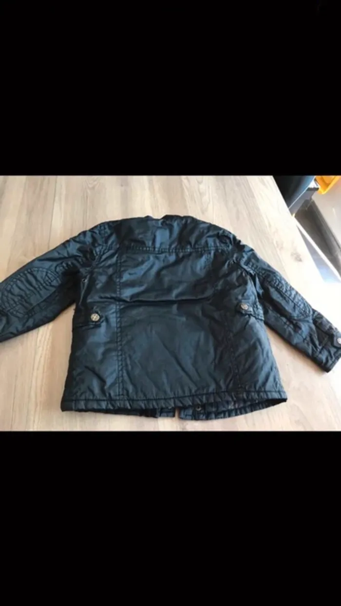 Blouson style aviator Zara taille 4/5 ans - photo numéro 7