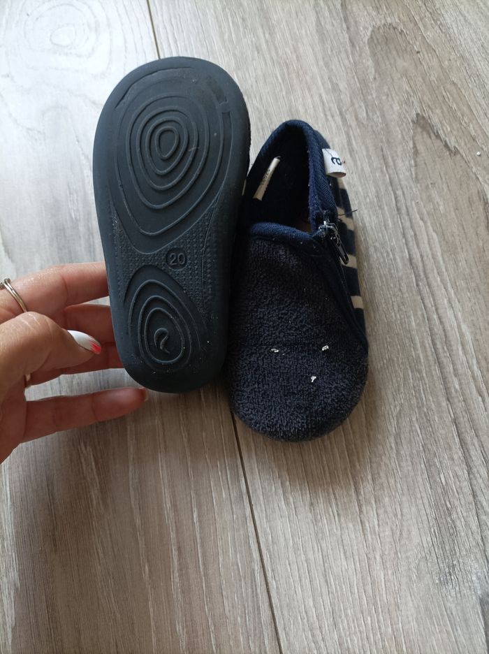 Chaussons absorba p.20 - photo numéro 3