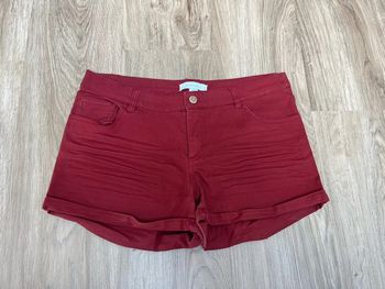 Short rouge bordeaux  femme Amisu taille 38 état neuf