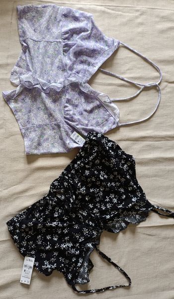 Lot de 2 tops fleuris – Taille XL – Neufs avec étiquette