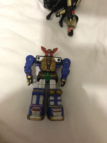 Figurine megazord de 1996 bandai
