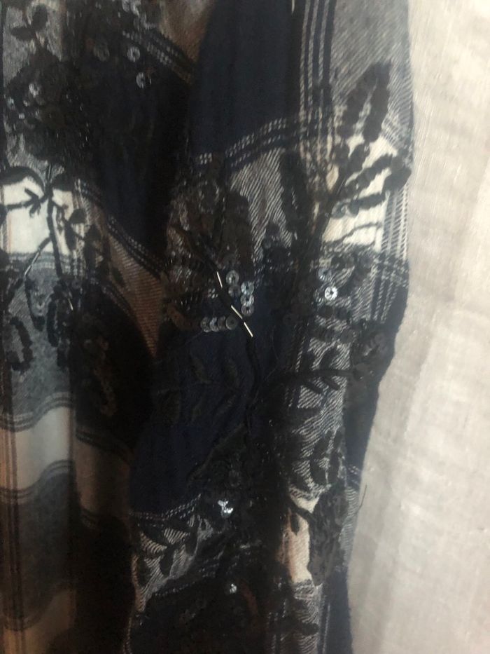 #chemise #kiabi #xl #broderies #perles #carreaux - photo numéro 4