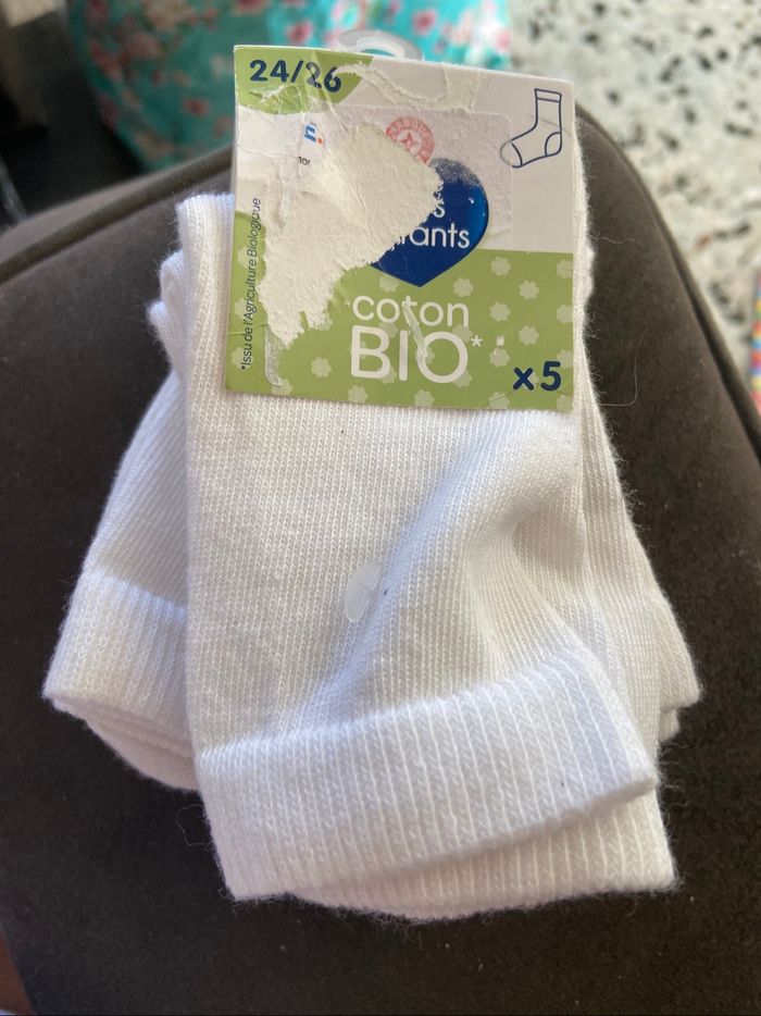Lot 5 paires chaussettes blanches 24/26
