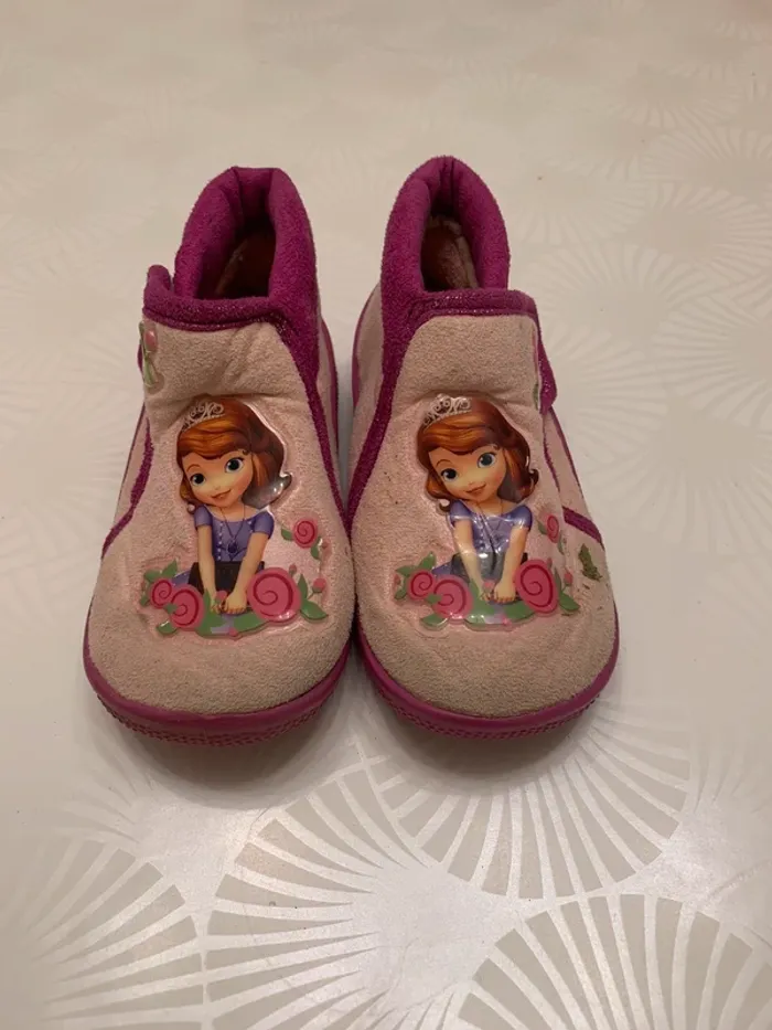 Chaussons fille 25
