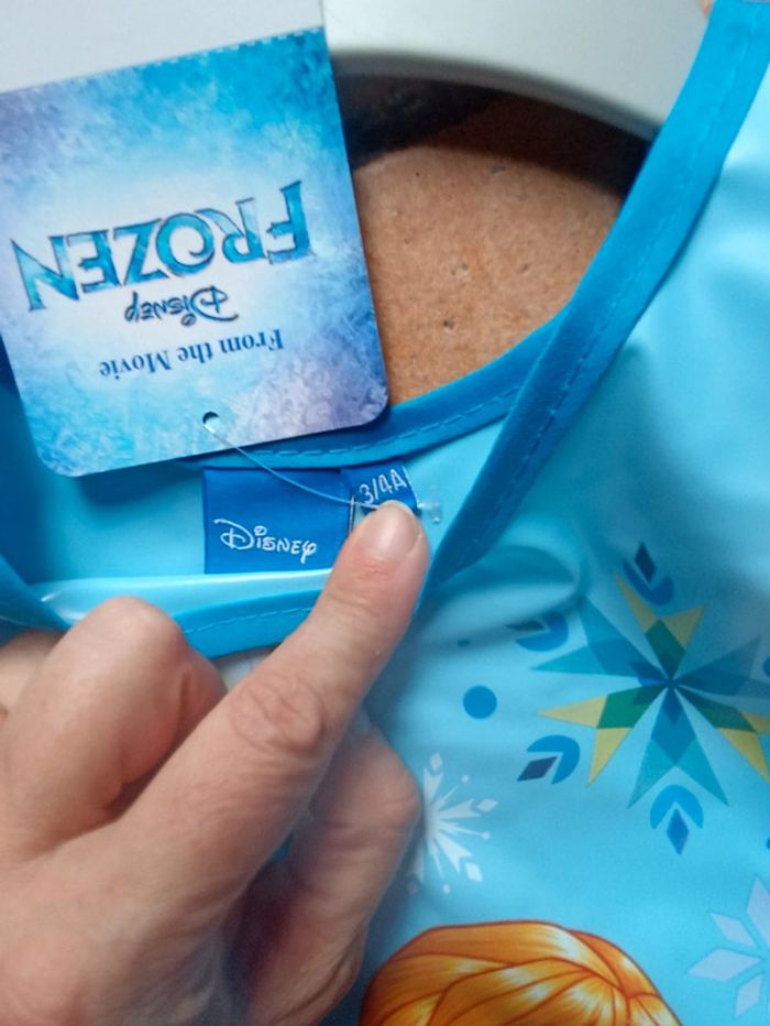 Tablier reine des neiges 3-4 ans - photo numéro 2