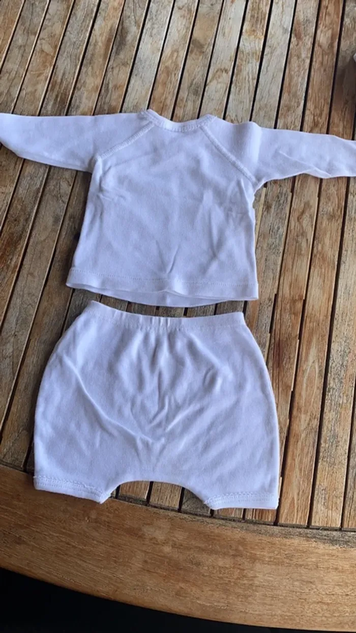 Lot de 2 ensembles shorty/t-shirt - 1 mois - photo numéro 9