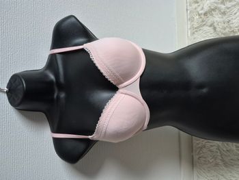 Soutien gorge Tommy Hilfiger rose - Taille 85B - Neuf