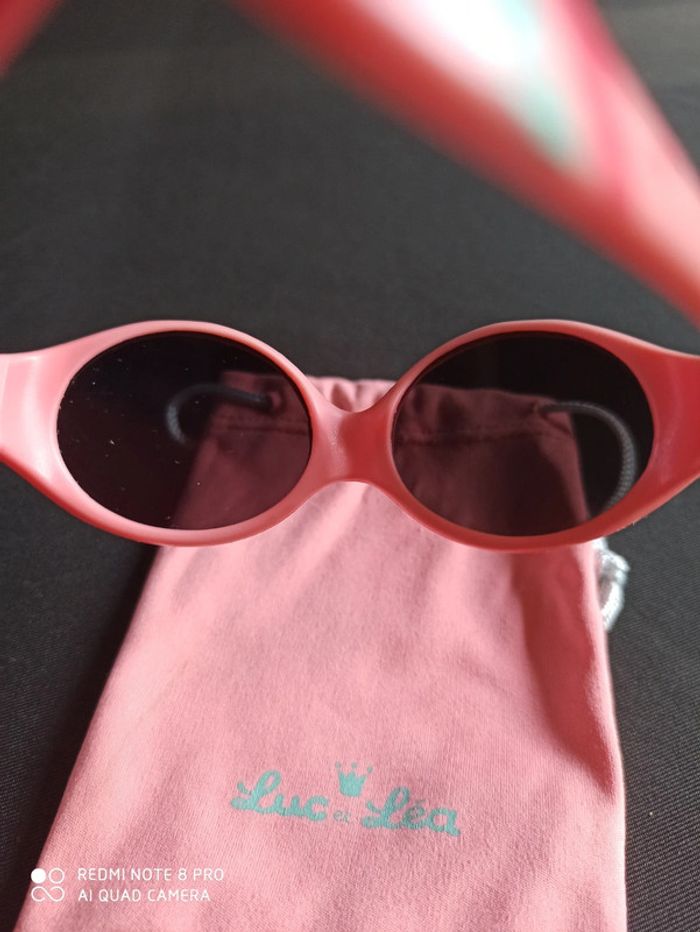 Lunettes de soleil - photo numéro 2