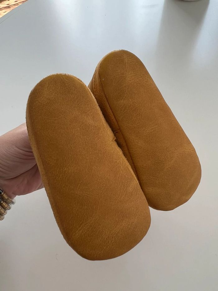 Petit chausson bébé winni l’ourson | 9/12 mois - photo numéro 3