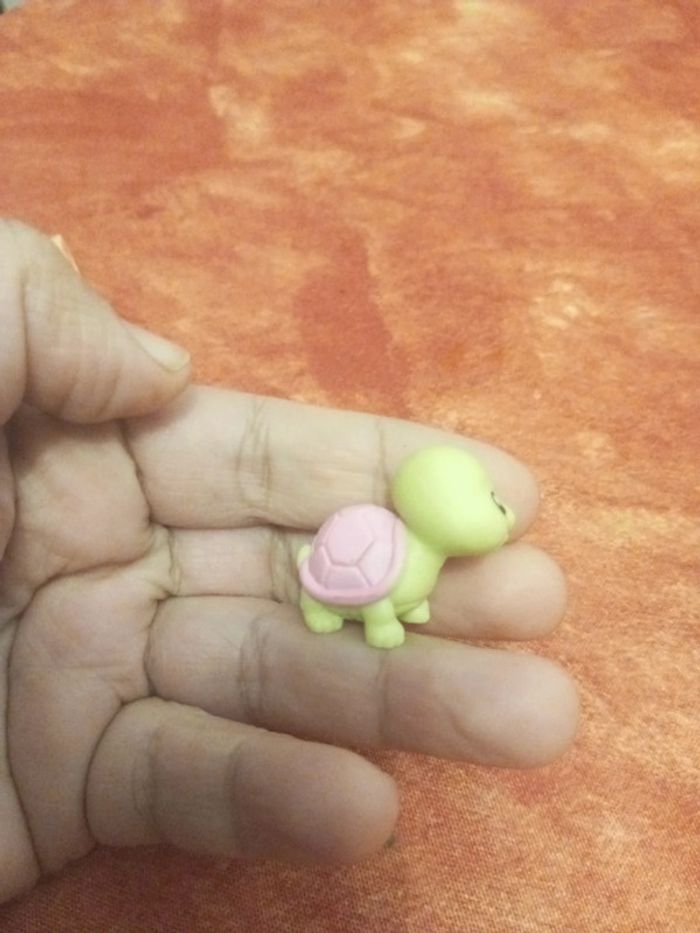 Lot de 8 figurines, Kinder, Piny pon et autres - photo numéro 8