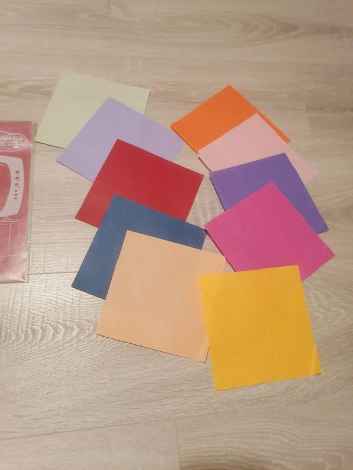 Lot feuilles papiers brillants et carrés papier - photo numéro 3