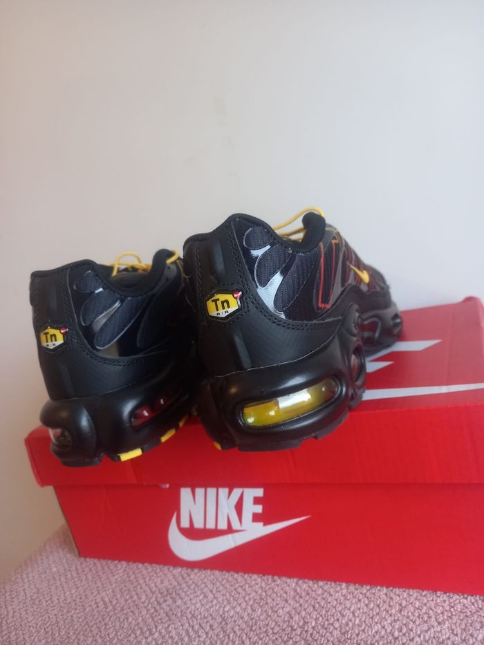 Nike Neuf - photo numéro 3