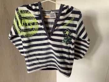 Pull à capuche garçon 6 mois