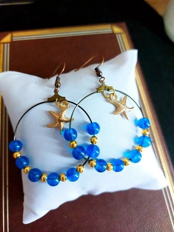 Magnifique paire de boucles d'oreilles pendantes style créoles