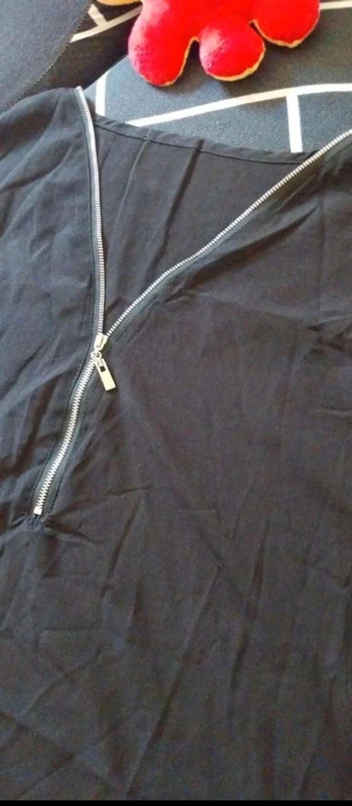 Haut noir a fermeture T48 - photo numéro 2