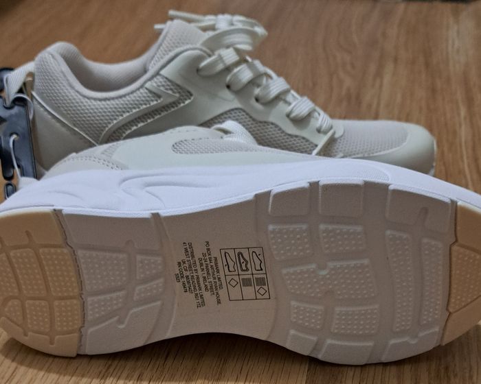 Basket  work out taille 36 neuf - photo numéro 7