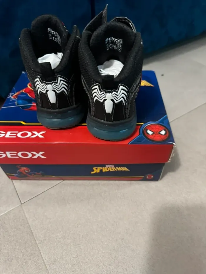 Baskets geox lumière 27 - photo numéro 5