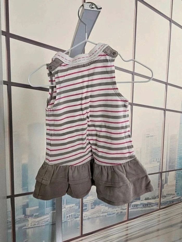 Robe taille 6 mois - photo numéro 5
