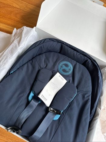Assise priam 4 nautical blue bleu  cybex jamais utilisé
