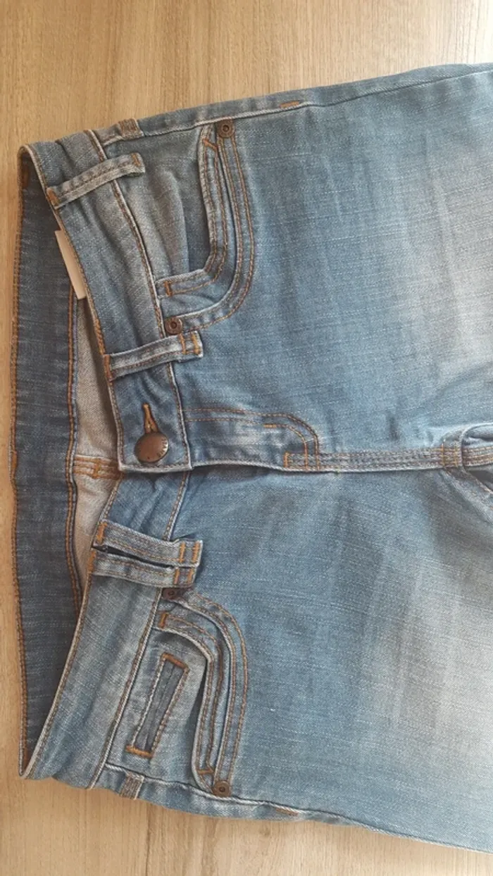 Bermuda en jeans - taille 36 🎀 - photo numéro 3