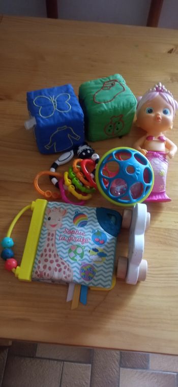 Jouets d'éveil