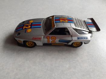 Porsche 928 rallye, Scala