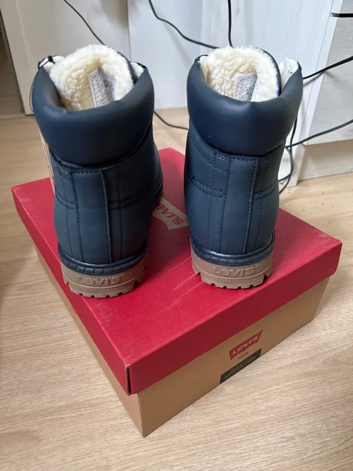 Magnifiques bottines Levi’s neuves avec étiquette pointure 36 - photo numéro 9