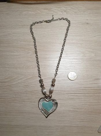Magnifique collier coeur vintage chic