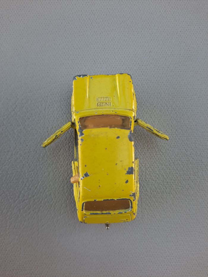 Petite voiture majorette Fiat 127 - photo numéro 7