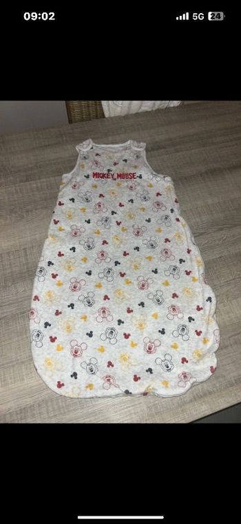 Belle petite gigoteuse Mickey