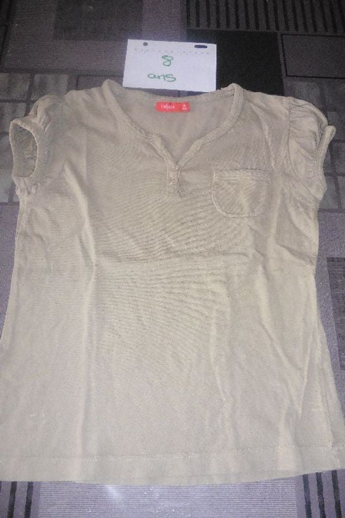 tee-shirt