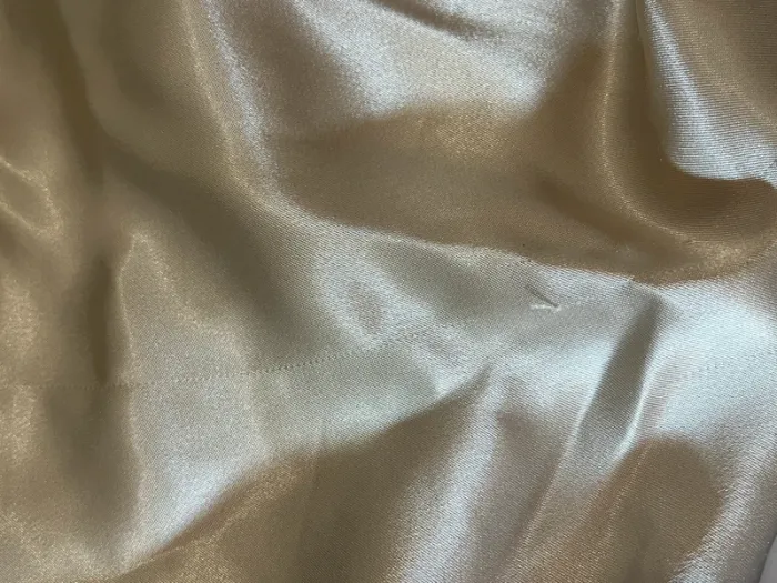 Robe y2k en satin plissée taille S 🍦 - photo numéro 7