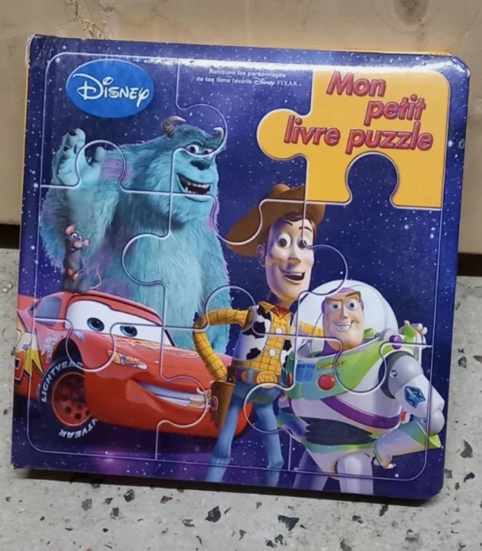 Livre puzzle Disney