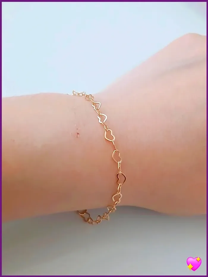 Bracelet doré coeur tendance – Élégant et lumineux