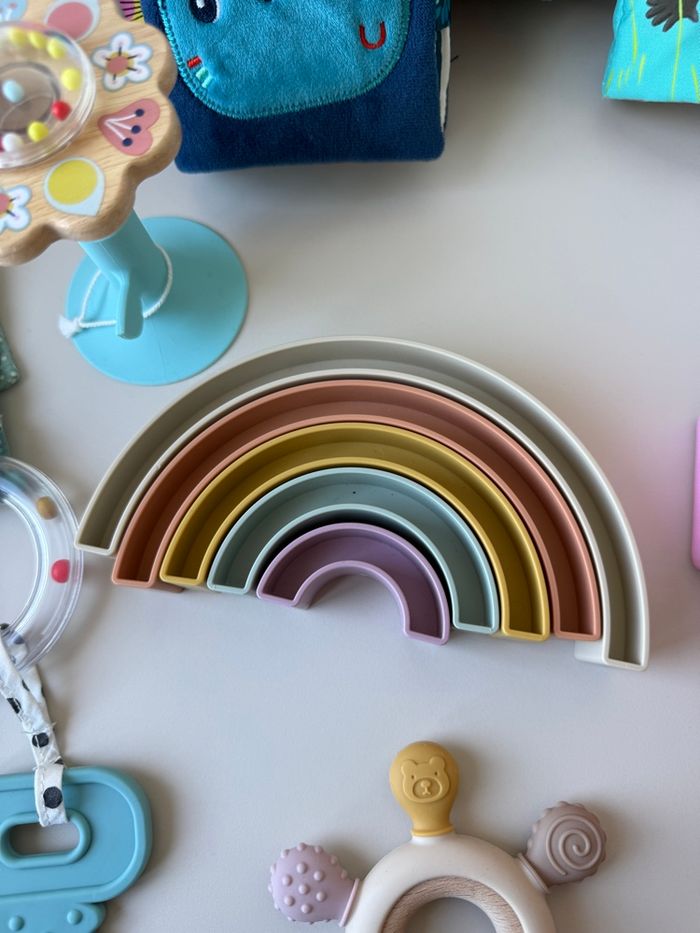 Lot de 17 jouets pour bébé de 0 à 1 an - photo numéro 2