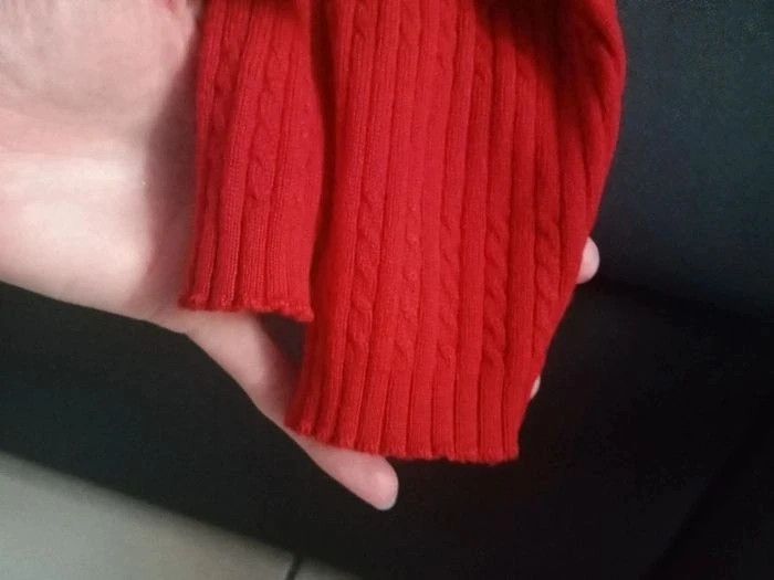 Très jolie pull demie saison rouge tressé - photo numéro 6