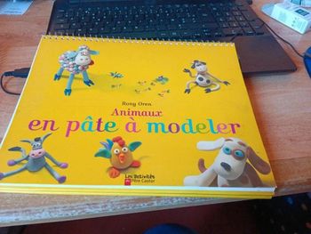 Livre animaux en pâte à modeler