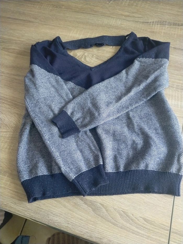 Pull dos ouvert - photo numéro 2