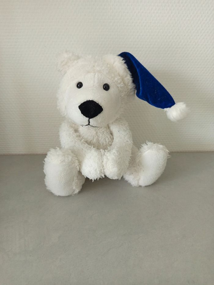 Peluche ours polaire avec bonnet
