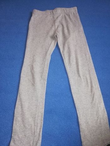 Legging fille 8ans couleur gris.