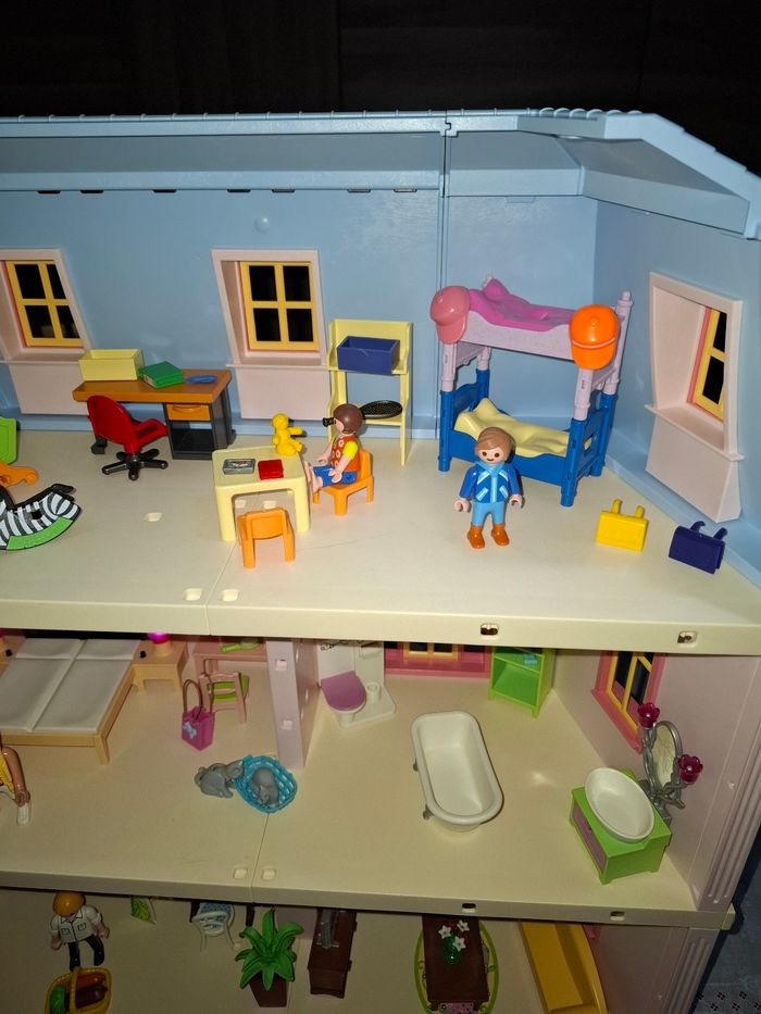 Maison Playmobil rose Dolhouse complète - photo numéro 8
