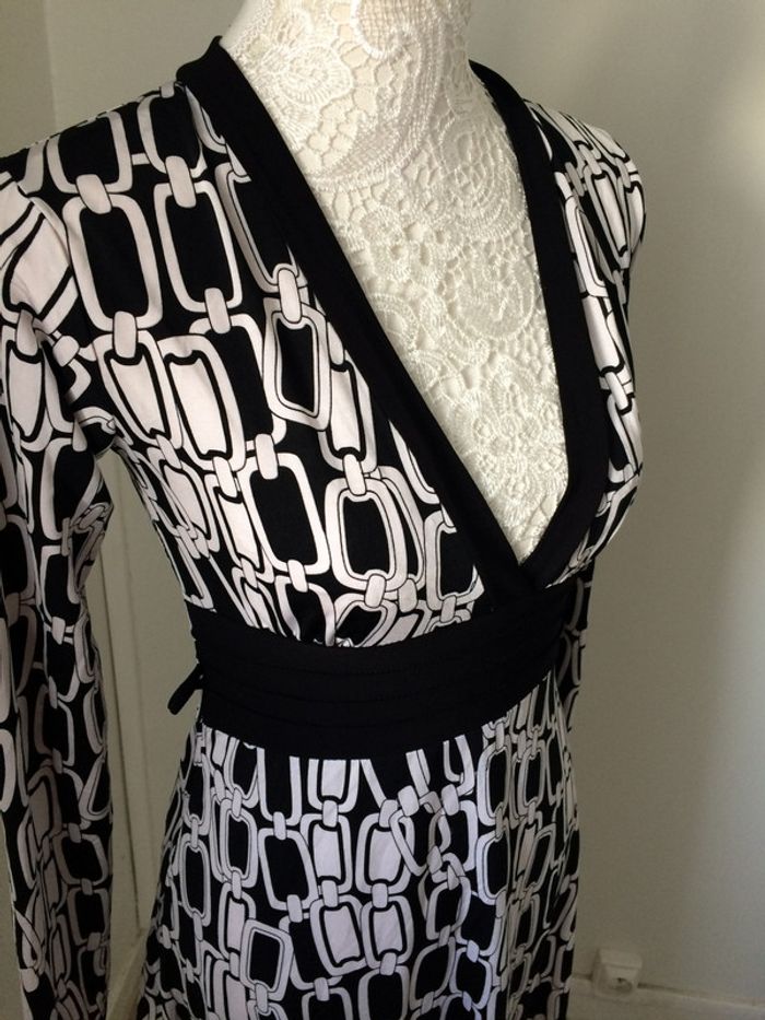 Robe neuve taille S/M - photo numéro 3