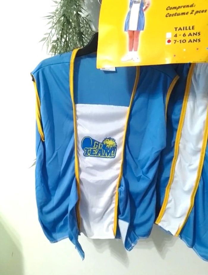 Déguisement pompom girl taille 7/10 ans - 100% polyester ( plusieurs de dispo voir annonce) - photo numéro 2