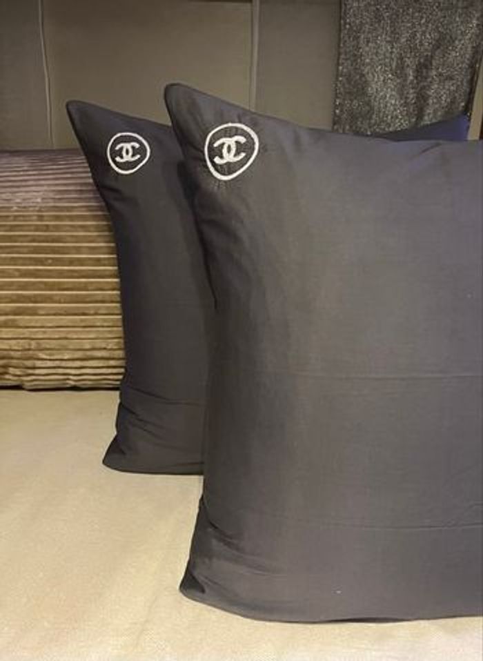 Taie d'oreiller brodé - photo numéro 3