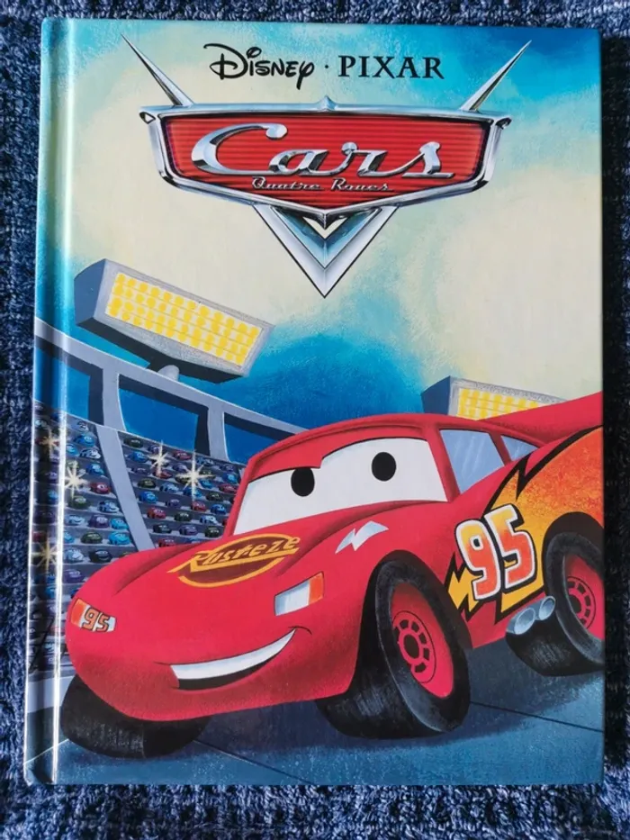 Livre Disney Classique Cars Quatre Roues