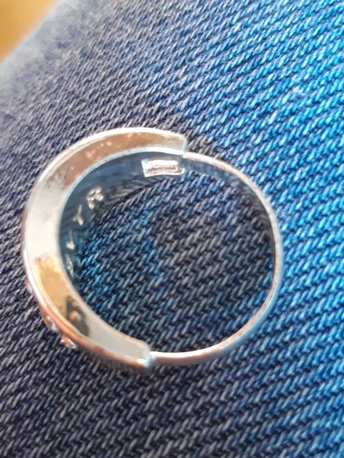 Bague fantaisie avec strass ajustable - photo numéro 5