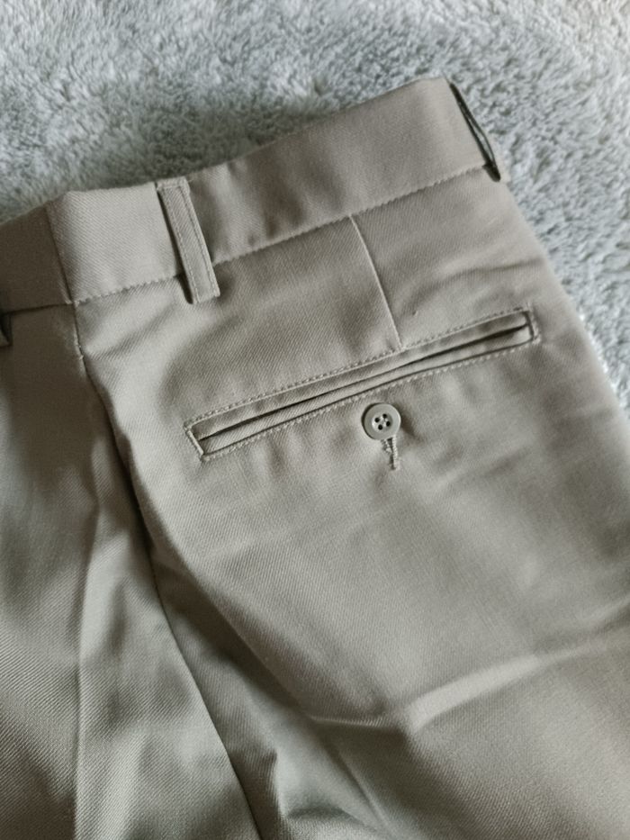 Pantalon beige homme classique élégant - photo numéro 6